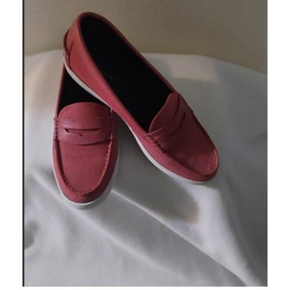 COLE HAAN Croc Textured Nantucket Penny Loafer Red Rose SZ 8 B - LIKE NEW